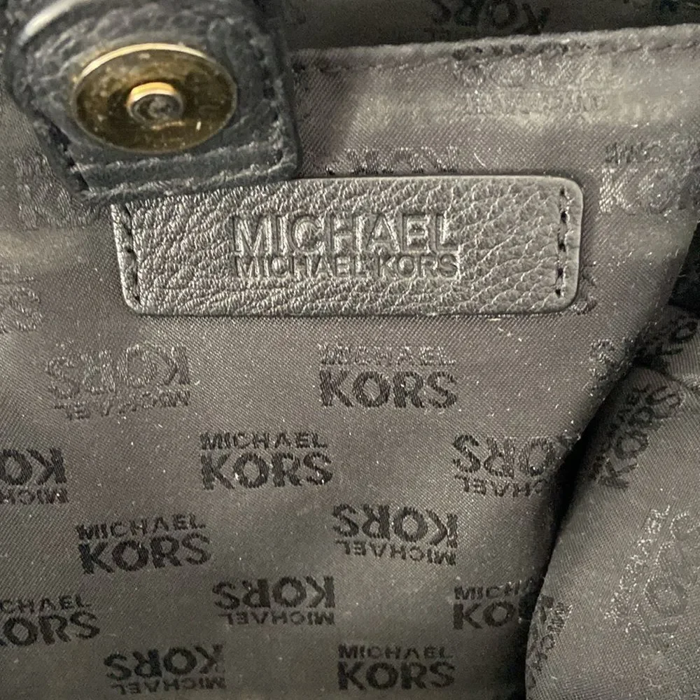 Michael Kors Bag”Hamilton” Black Pebbled Leather Crossbody Strap Excellent - Picture 7 of 9